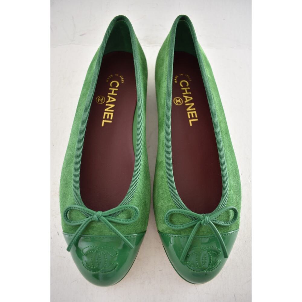 Chanel 26A Green Suede Patent Leather CC Logo Bow Tie Ballet Ballerina Flat 36 - Picture 10 of 16